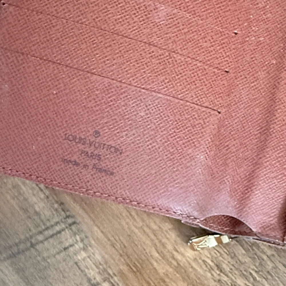 vintage Louis Vuitton Monogram Compact Zippé Wallet